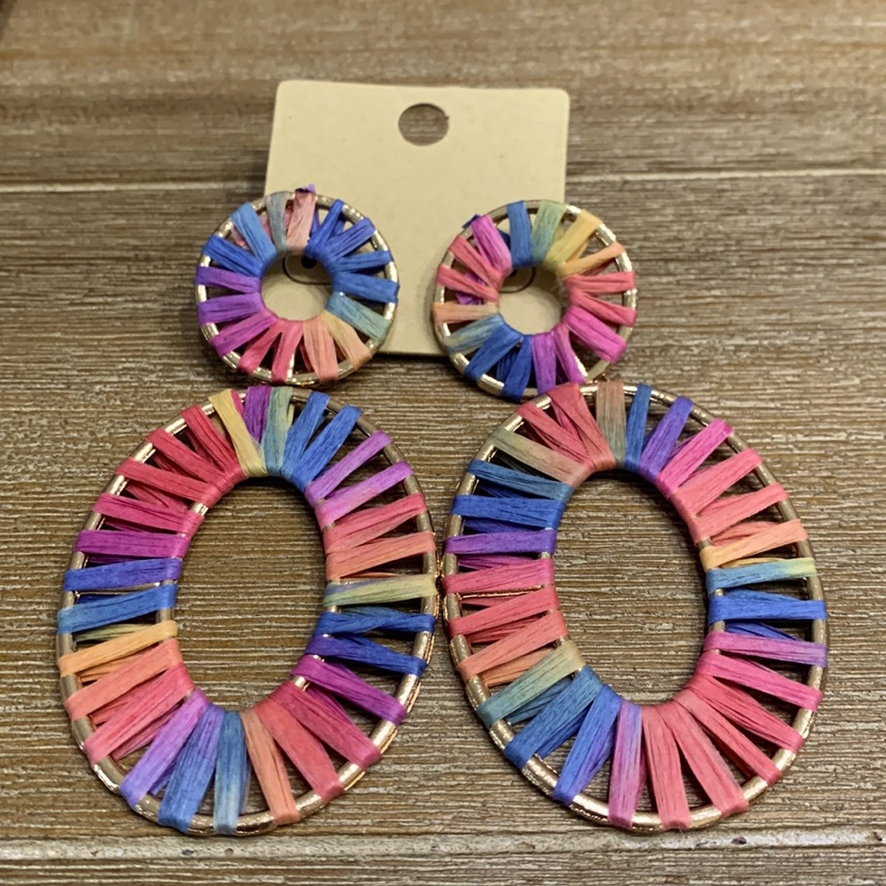 Oval multicolor drop earrings